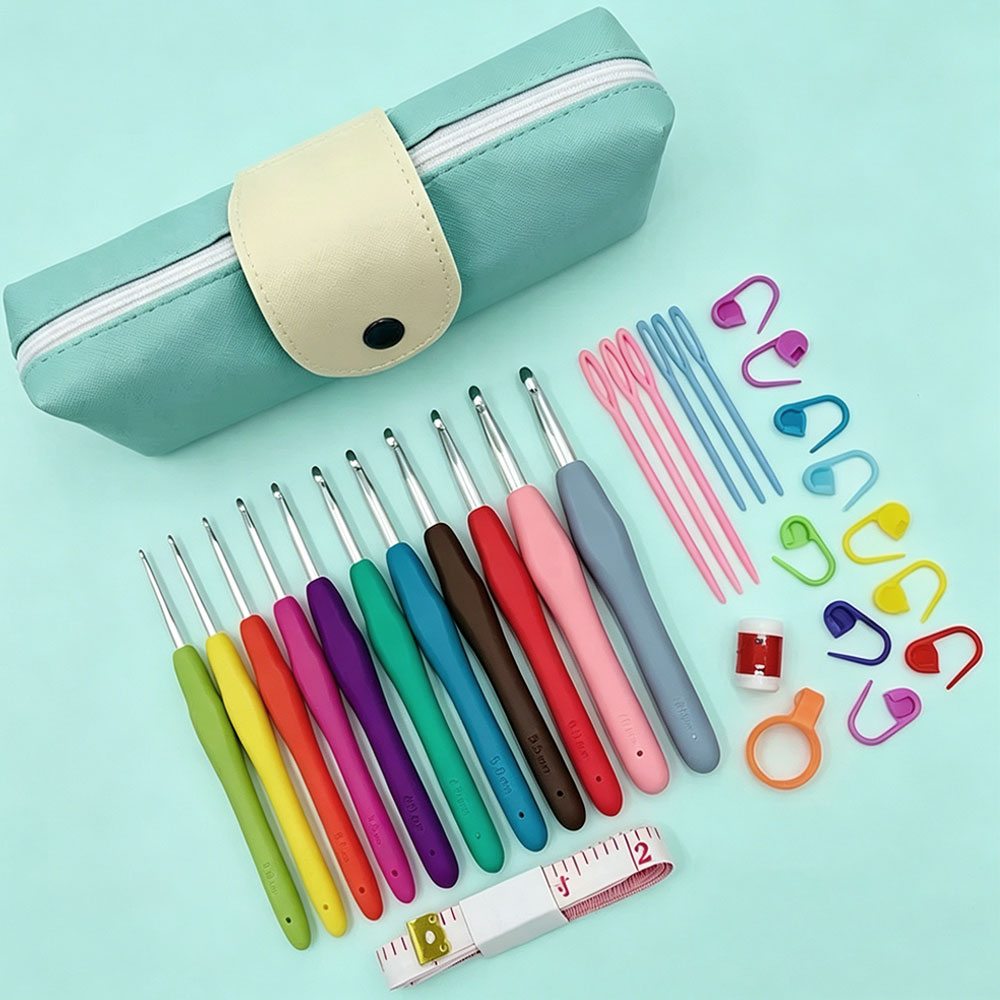 Sewing - Zestaw 37 szydełek z torbą do